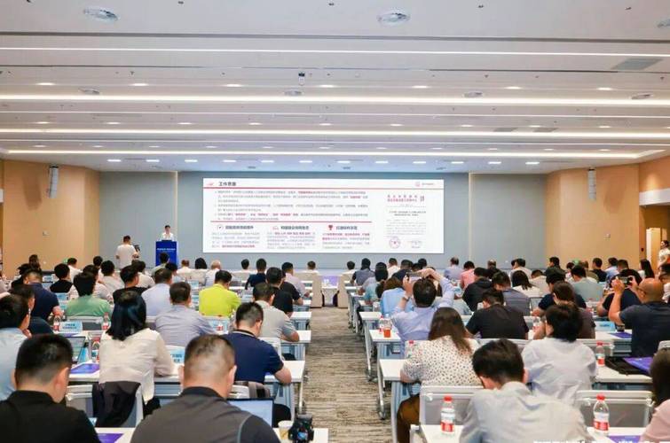 《ai赋能数字政府趋势与展望》主旨演讲,深入剖析了人工智能技术在